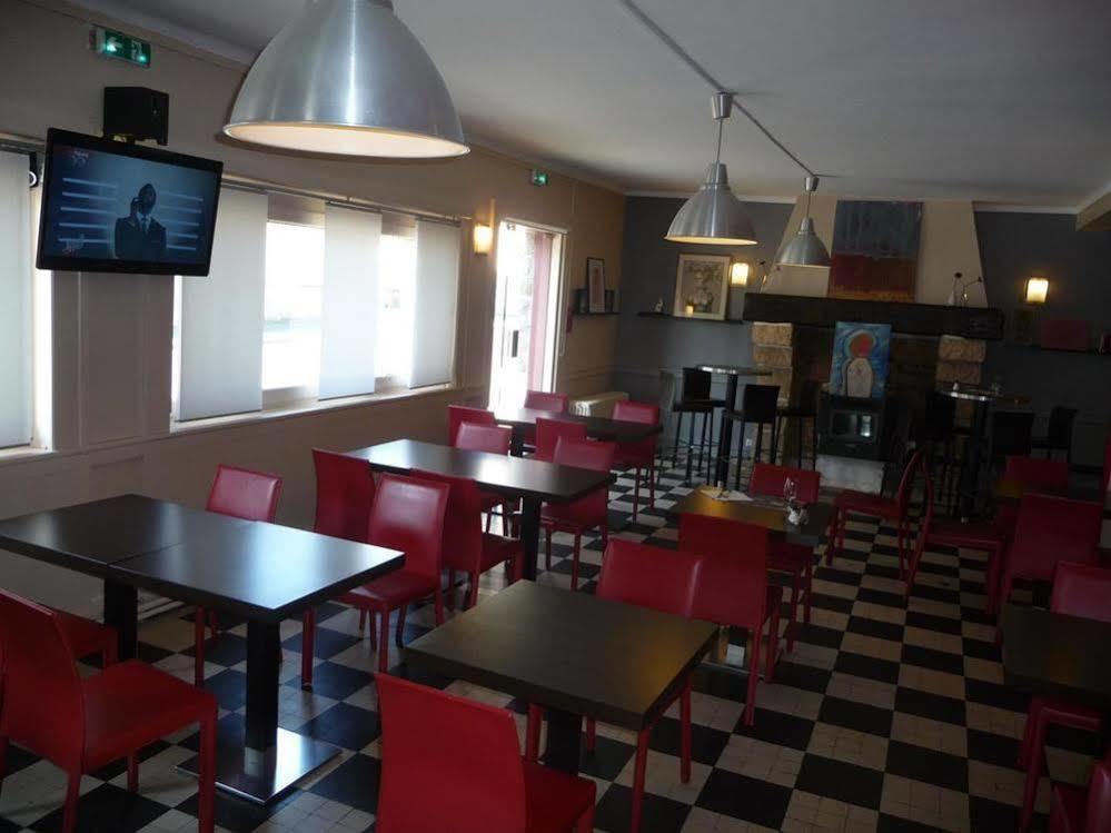 Le Petit Poucet Hotel Saint-Lo Buitenkant foto