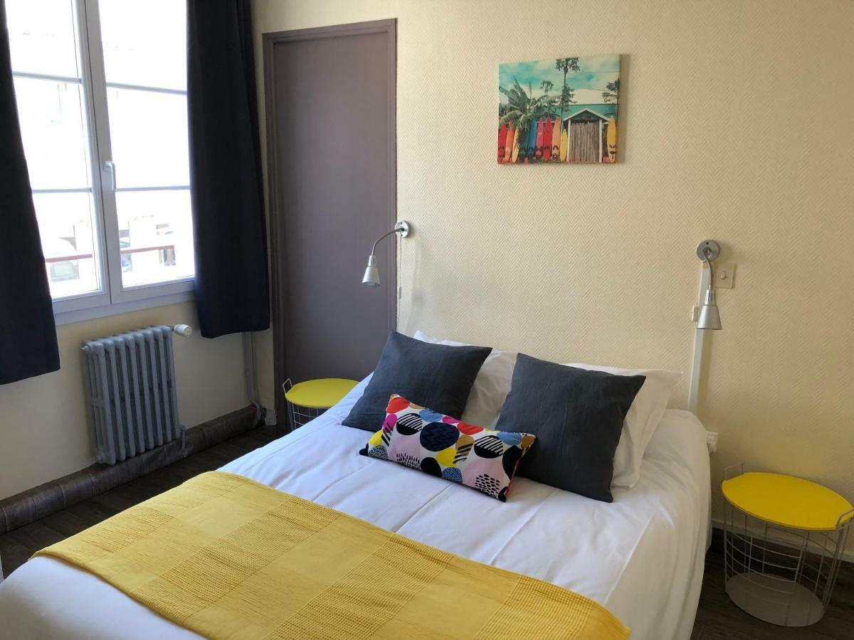 Le Petit Poucet Hotel Saint-Lo Buitenkant foto