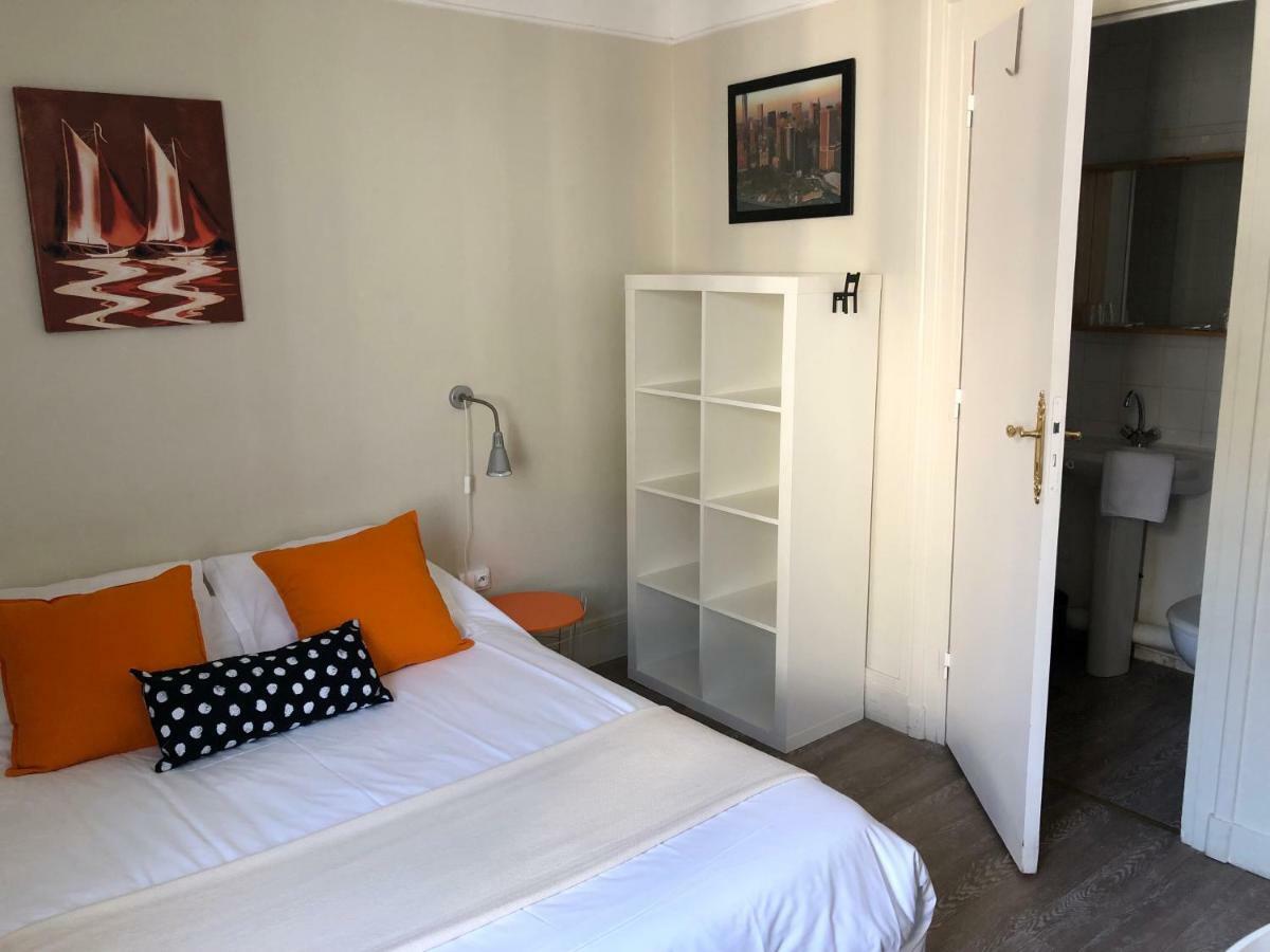 Le Petit Poucet Hotel Saint-Lo Buitenkant foto