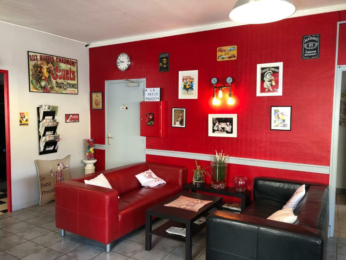 Le Petit Poucet Hotel Saint-Lo Buitenkant foto